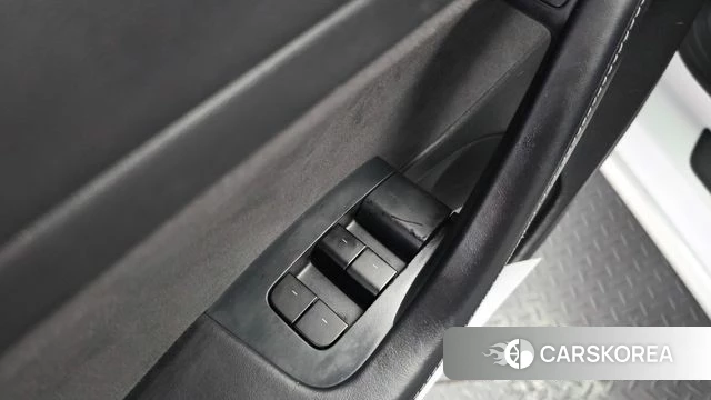 Tesla Model 3 2021 Белый из Кореи, фото 2