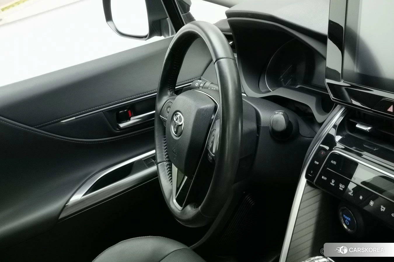 Toyota Harrier 2021 Черный из Китая, фото 2