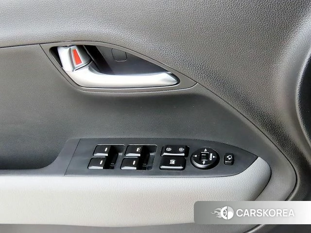 Kia The New Kia Ray 2023 Белый из Кореи, фото 2