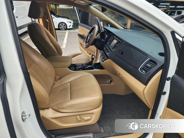Kia The New Carnival 2019 Белый из Кореи, фото 2