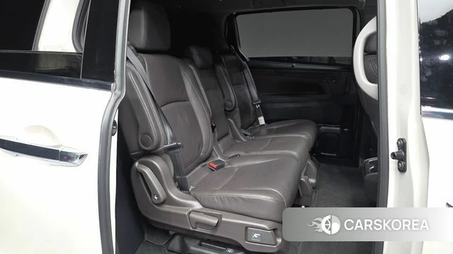 Honda Odyssey 2018 Белый из Кореи, фото 2