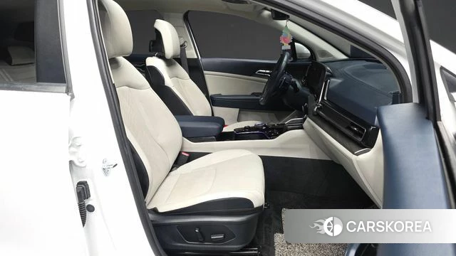Kia Sportage 5th Generation 2023 Белый из Кореи, фото 2