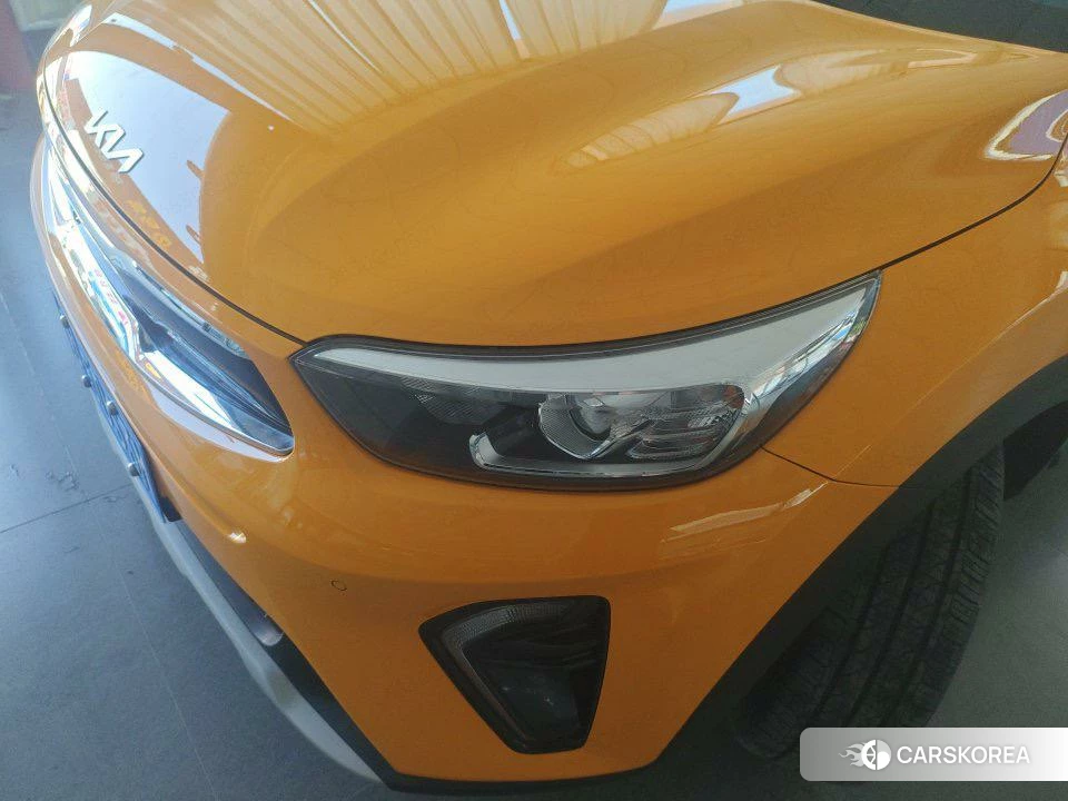 Kia KX1 2021 Желтый из Китая, фото 2