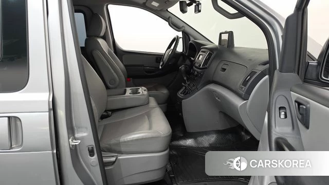 Hyundai The New Grand Starex 2018 Серебряный из Кореи, фото 2