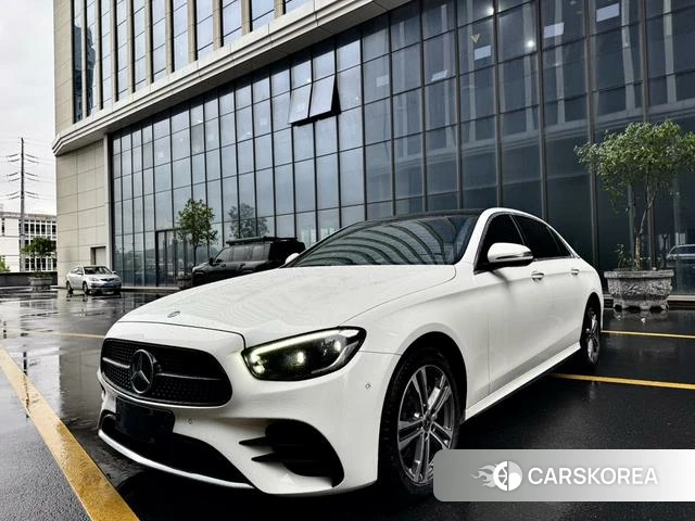 Mercedes-Benz E-Class 2022 Белый из Китая, фото 2