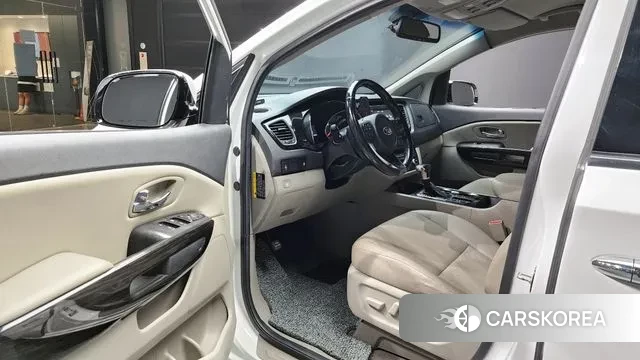 Kia The New Carnival 2019 Белый из Кореи, фото 2