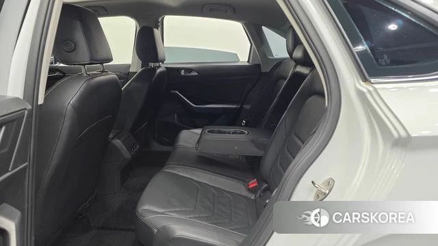Volkswagen 7th Generation of Jetta 2021 Белый из Кореи, фото 2