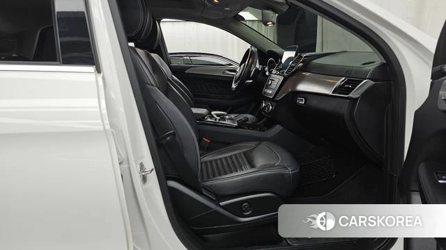 Mercedes-Benz GLE - Class W166 2018 Белый из Кореи, фото 2