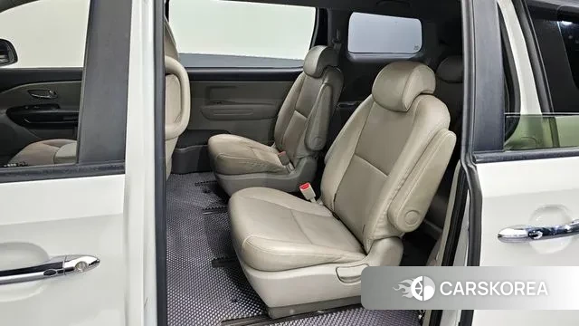 Kia The New Carnival 2018 Белый из Кореи, фото 2