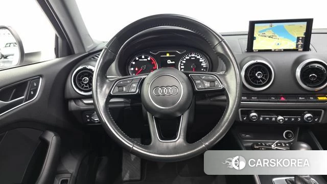 Audi New A3 2018 Белый из Кореи, фото 2