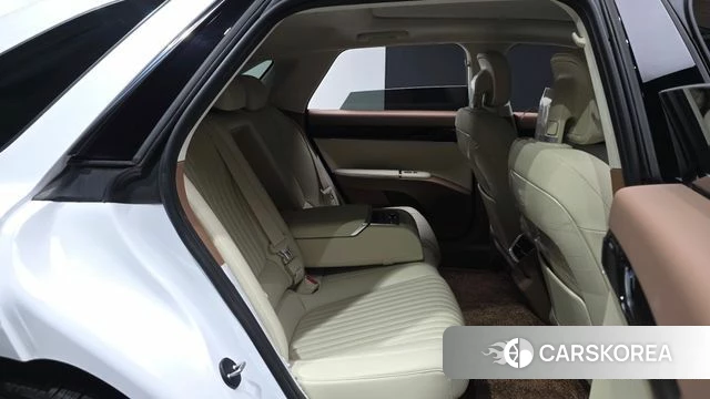 Hyundai Grandeur Hybrid (GN7) 2024 Белый из Кореи, фото 2