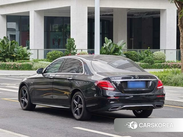Mercedes-Benz E-Class 2021 Черный из Китая, фото 2
