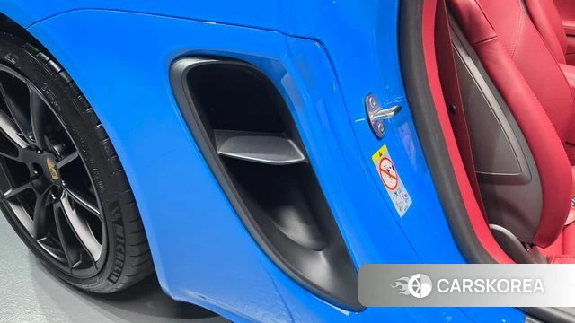 Porsche 718 Boxster 2024 Синий из Кореи, фото 2