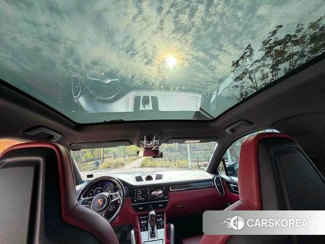 Porsche Cayenne (PO536) 2022 Черный из Кореи, фото 2