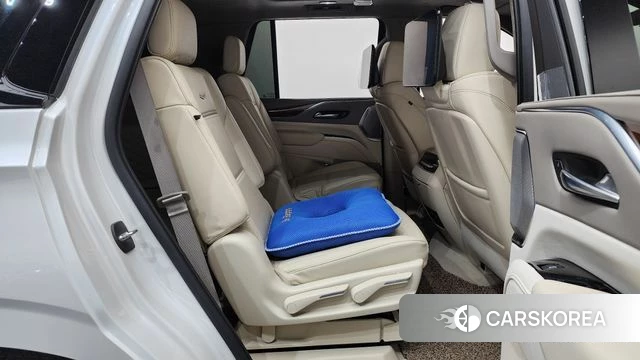 Cadillac Escalade 5th Generation 2022 Белый из Кореи, фото 2