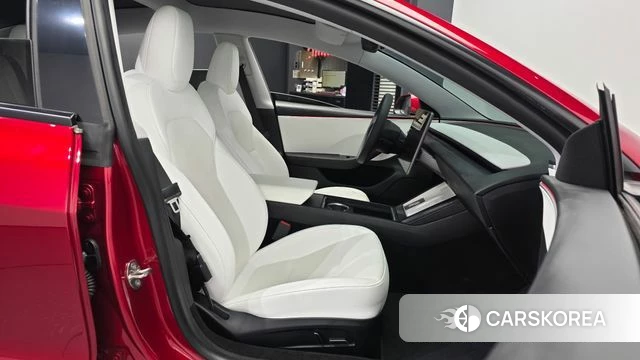 Tesla Model 3 2024 Красный из Кореи, фото 2