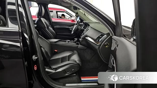 Volvo XC90 second Generation 2018 Черный из Кореи, фото 2