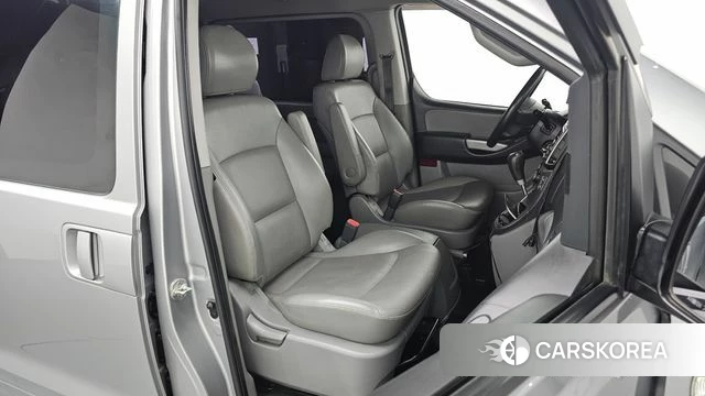 Hyundai The New Grand Starex 2018 Серебряный из Кореи, фото 2