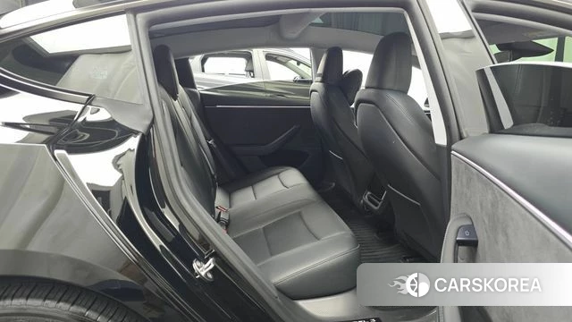Tesla Model 3 2025 Черный из Кореи, фото 2