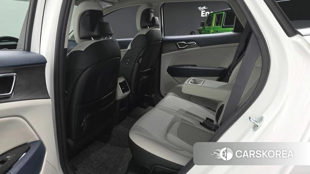 Kia Sportage 5th Generation 2024 Белый из Кореи, фото 2