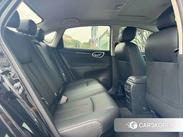 Nissan Sylphy 2021 Черный из Китая, фото 2