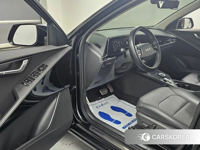 Kia Di Ol Nu Niro 2023 Черный из Кореи, фото 2