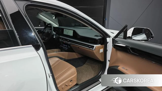 Hyundai Grandeur Hybrid (GN7) 2023 Белый из Кореи, фото 2
