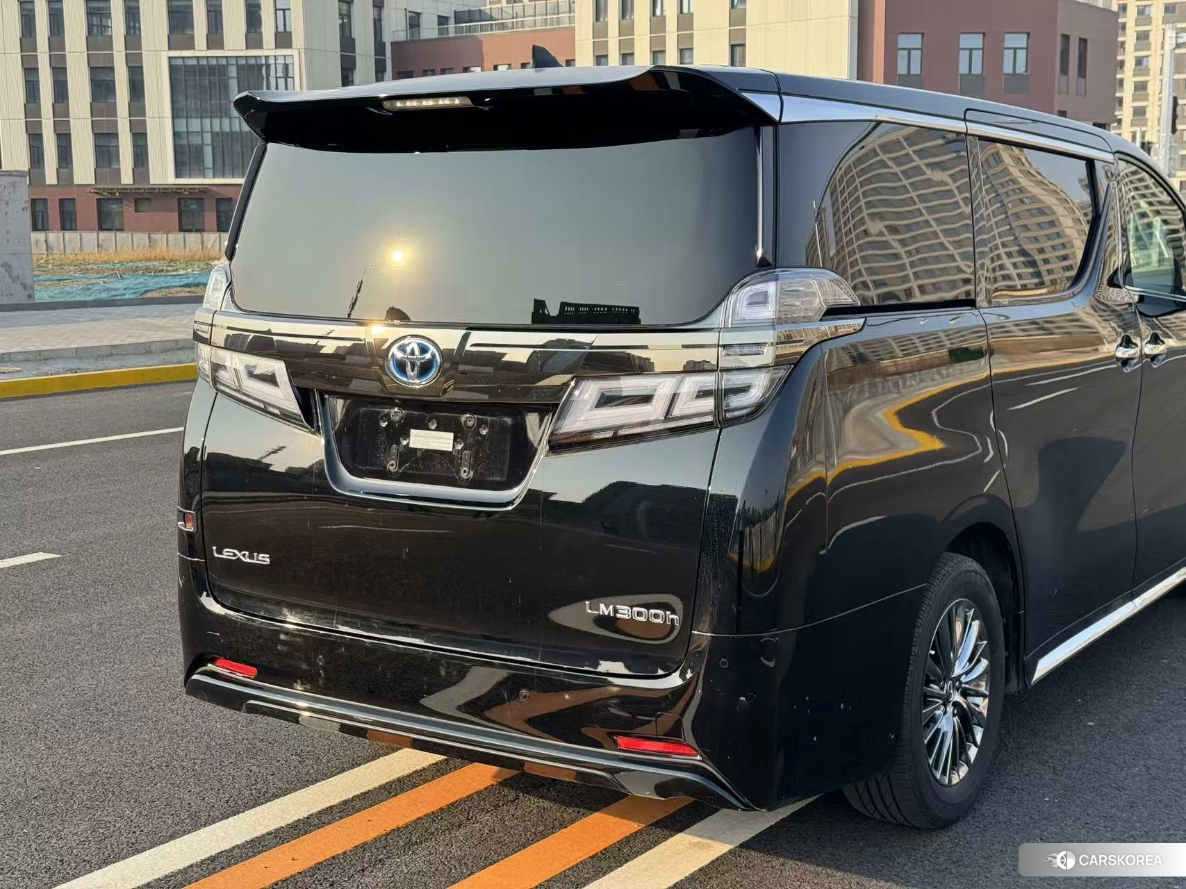 Toyota Vellfire 2021 Черный из Китая, фото 2