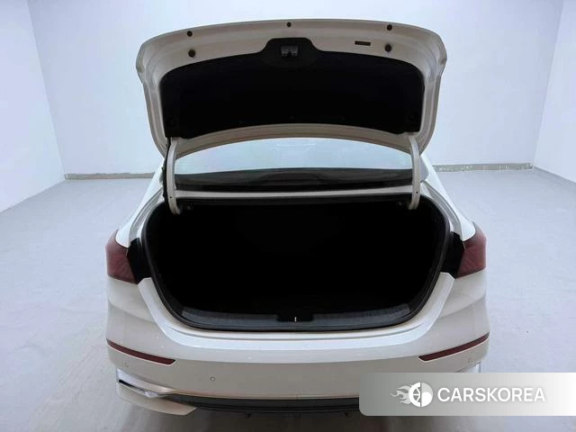 Kia K3 2022 Белый из Китая, фото 2