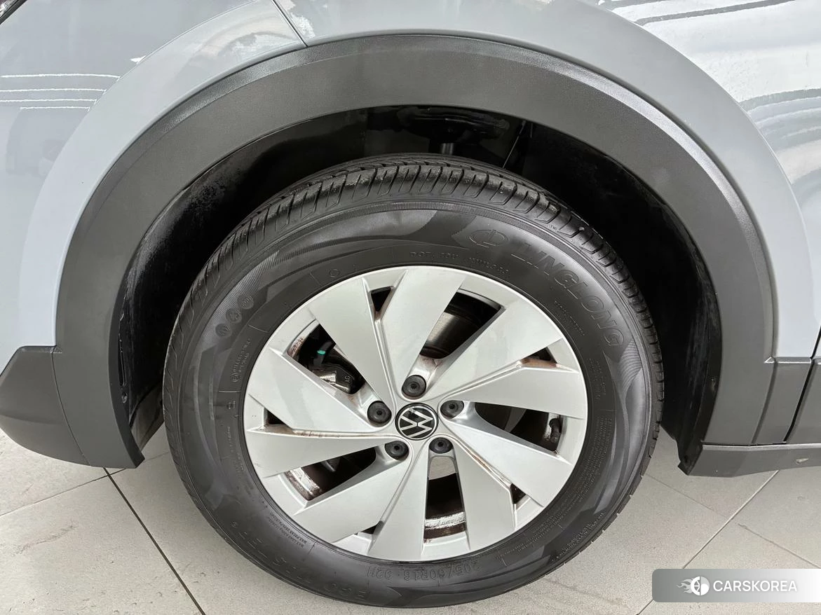 Volkswagen Tharu 2025 Темно-серый из Китая, фото 2