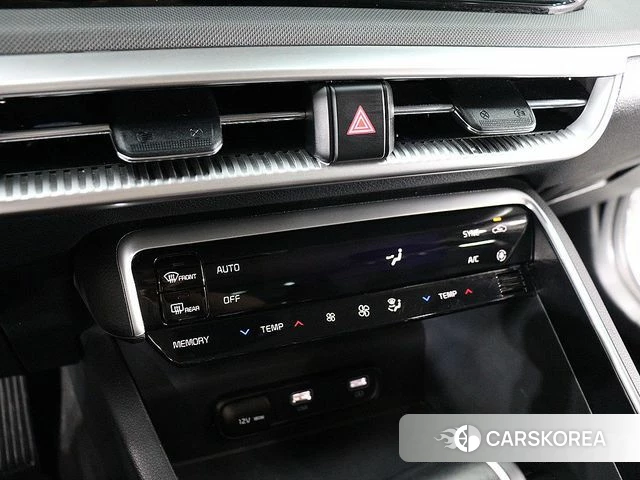 Kia K5 3rd generation 2023 Белый из Кореи, фото 2