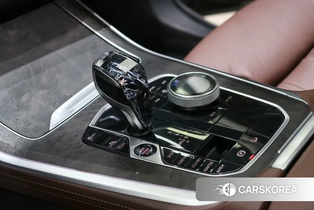 BMW X5 2021 Черный из Китая, фото 2
