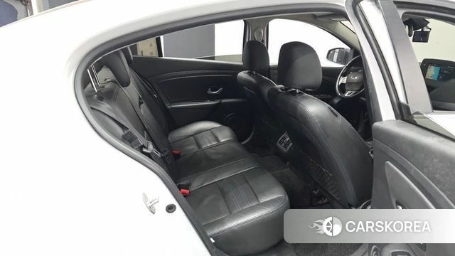 Renault Korea (Samsung) SM3 Z.E. 2020 Белый из Кореи, фото 2