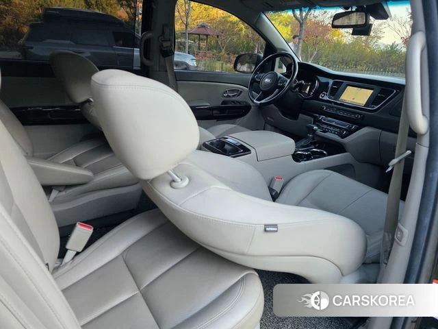 Kia The New Carnival 2019 Черный из Кореи, фото 2