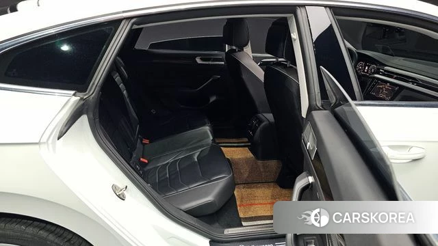 Volkswagen Arteon 2022 Белый из Кореи, фото 2