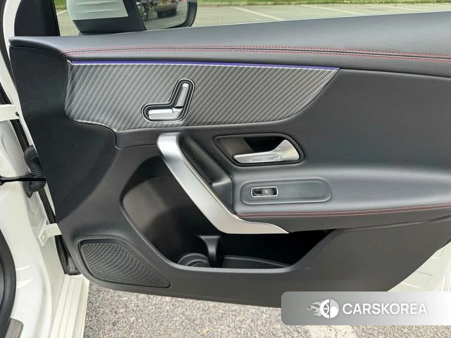 Mercedes-Benz A-Class 2023 Белый из Китая, фото 2