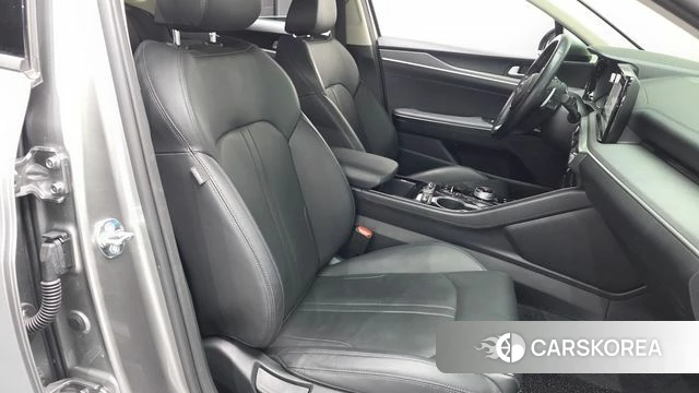 Kia K5 3rd generation 2023 Серебристо-серый из Кореи, фото 2