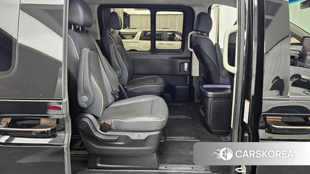 Hyundai Staria 2022 Черный из Кореи, фото 2