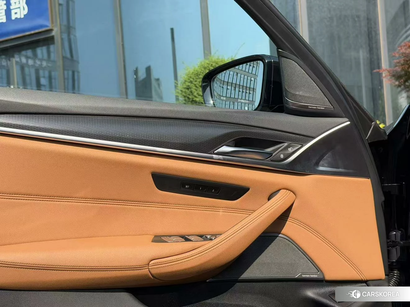 BMW 5 series 2022 Черный из Китая, фото 2