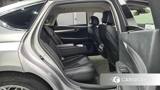 Genesis G80 (RG3) 2022 Серебристо-серый из Кореи, фото 2