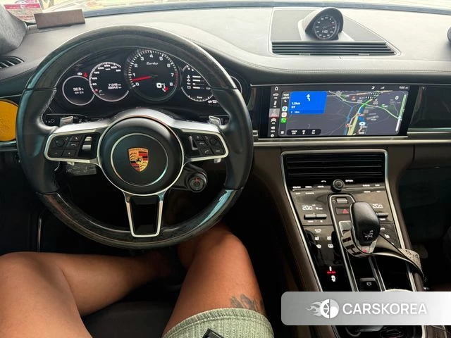 Porsche Panamera (971) 2018 Черный из Кореи, фото 2