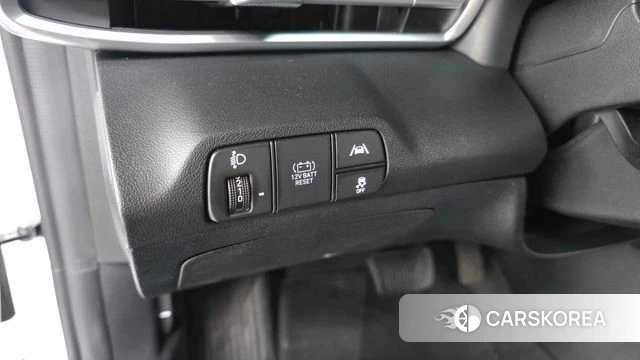 Hyundai Avante Hybrid (CN7) 2023 Белый из Кореи, фото 2