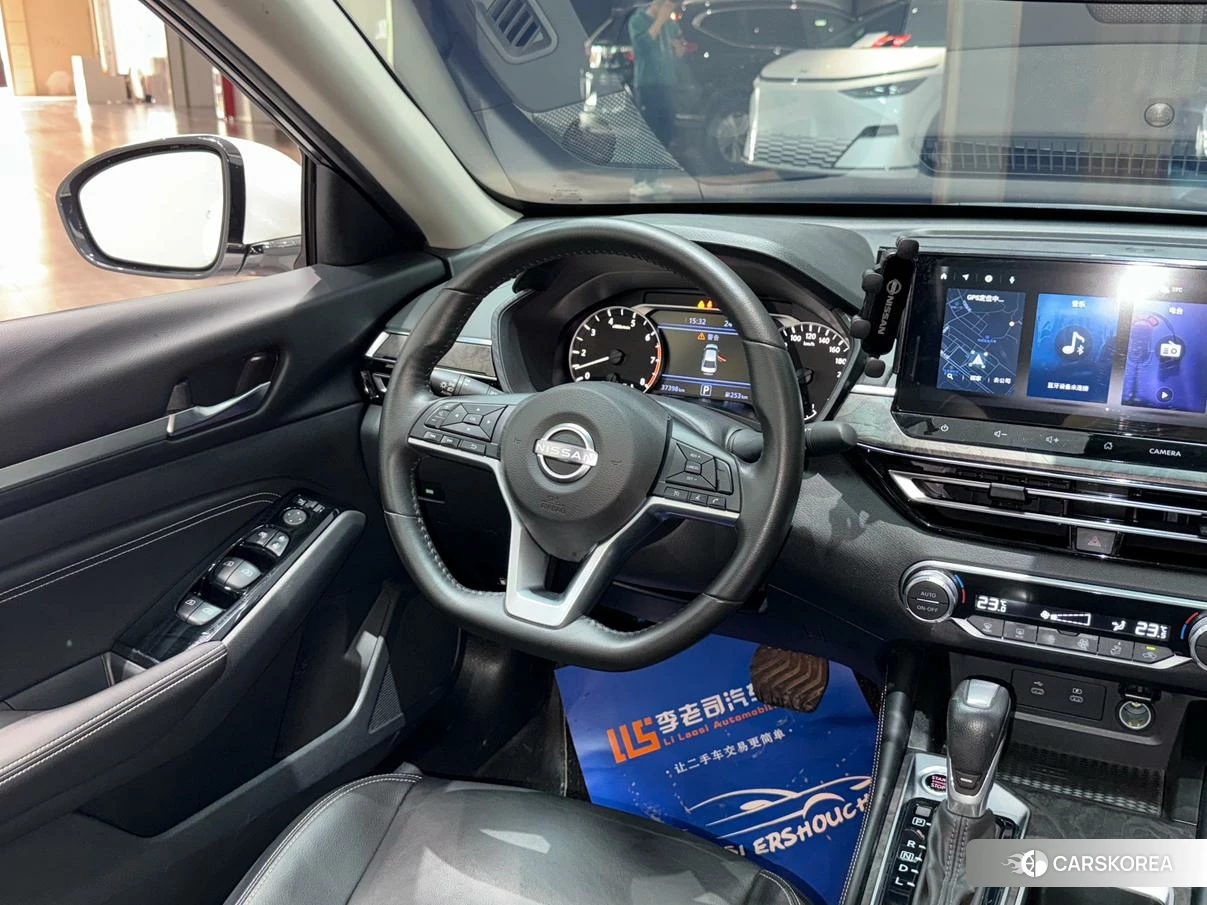 Nissan Altima 2022 Белый из Китая, фото 2