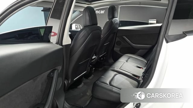 Tesla Model Y 2021 Белый из Кореи, фото 2