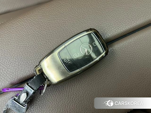 Mercedes-Benz E-Class 2020 Черный из Китая, фото 2