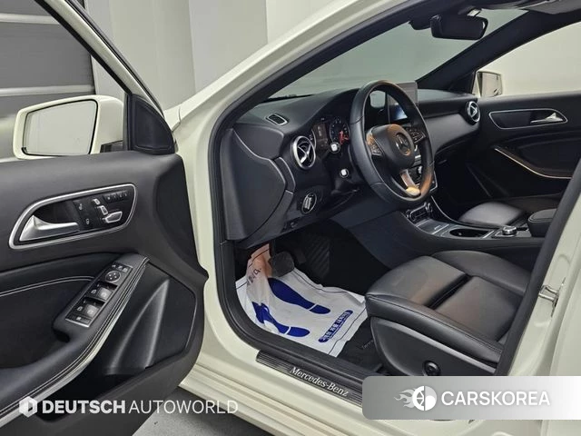 Mercedes-Benz A-Class W176 2018 Белый из Кореи, фото 2