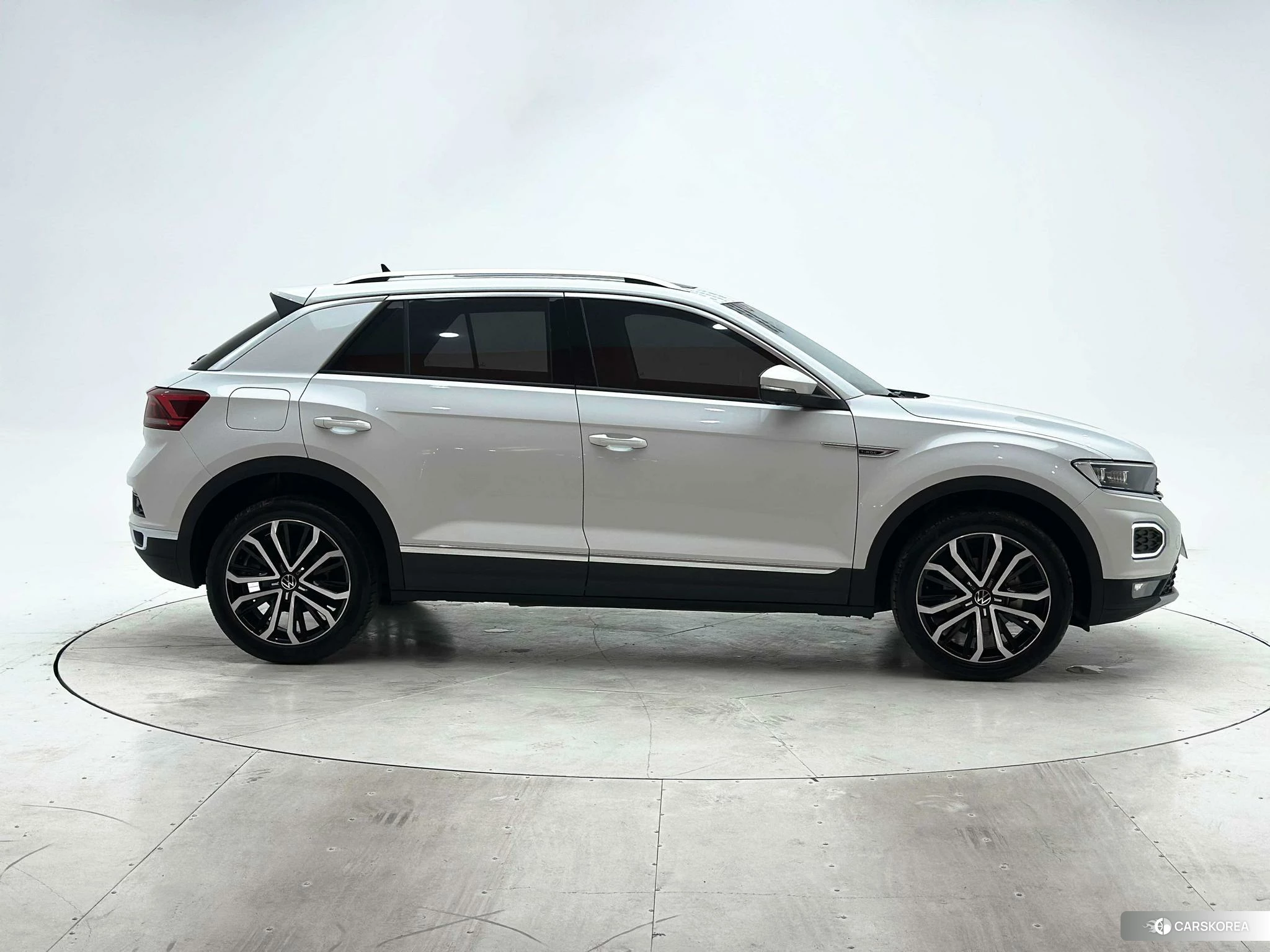 Volkswagen T-Roc 2021 Белый из Китая, фото 2