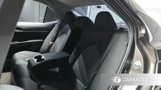Toyota Camry (XV70) 2019 Коричневый из Кореи, фото 2