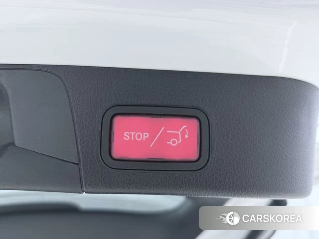 Mercedes-Benz GLB 2023 Белый из Китая, фото 2