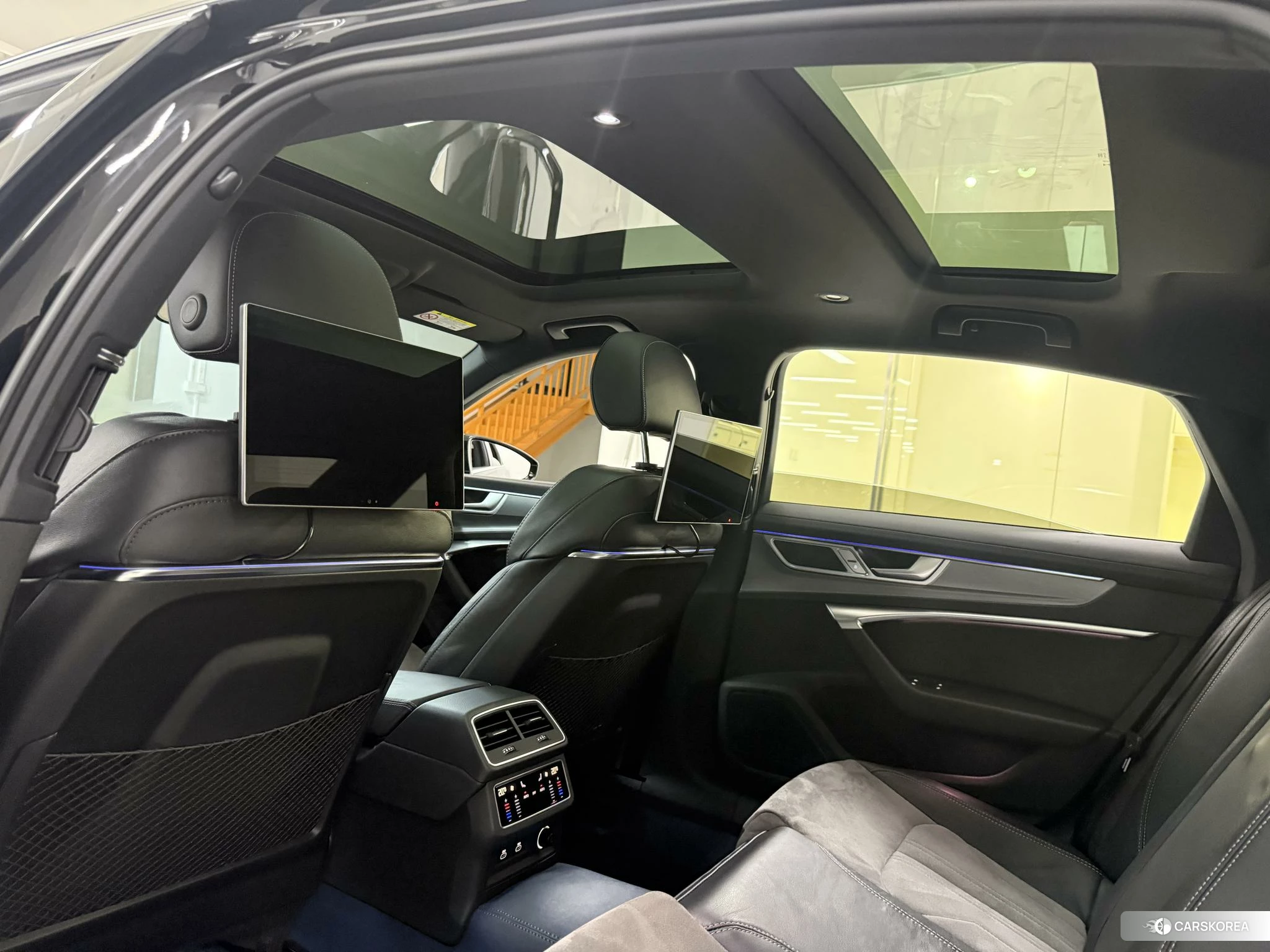 Audi A6L 2022 Черный из Китая, фото 2